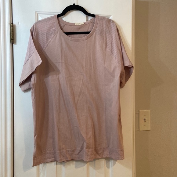 Large top - Picture 3 of 9